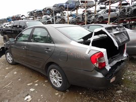 2002 Toyota Camry LE Gray 2.4L AT #Z24572